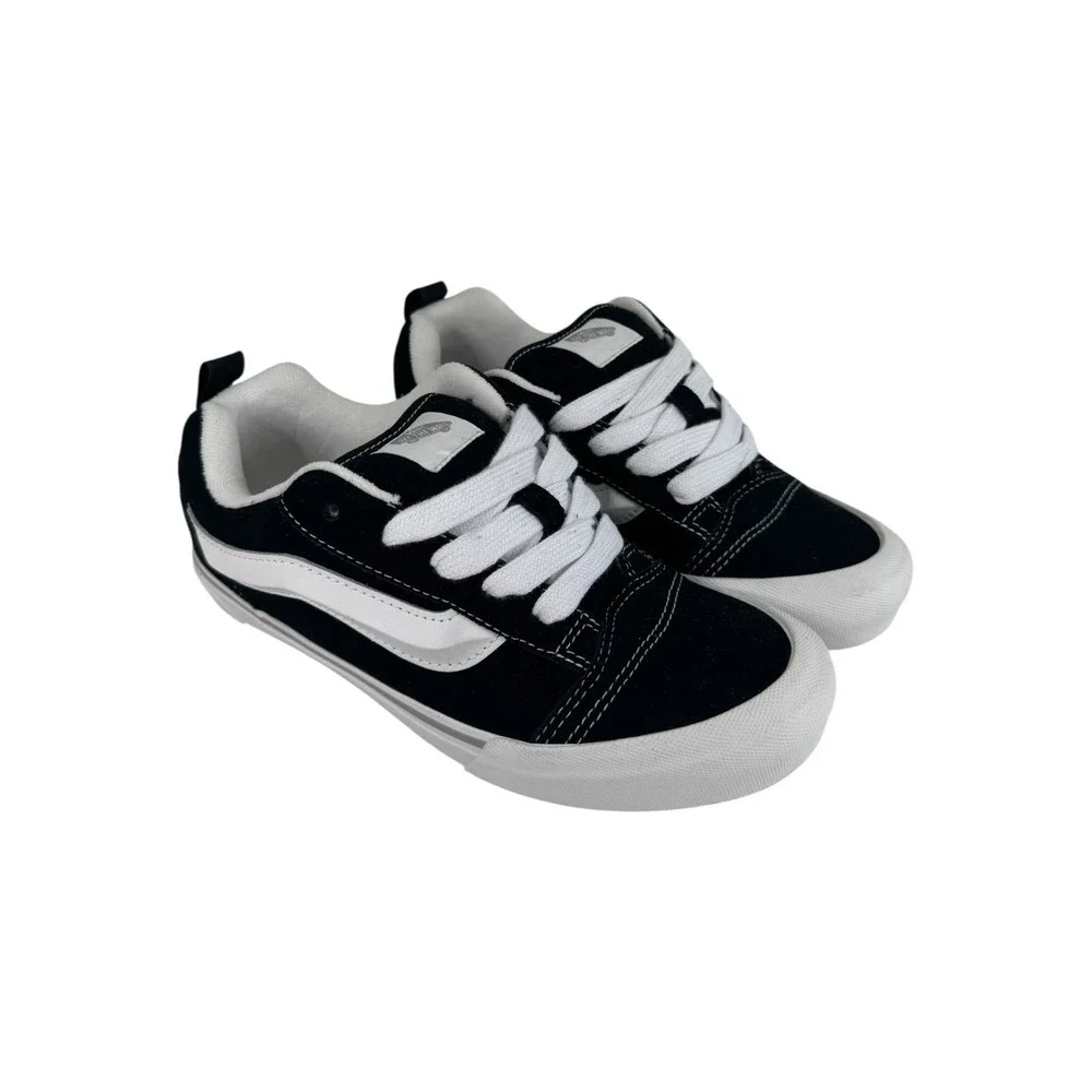 Vans Knu Skool VN0009QC6BT Junior Size 5.5 No Box